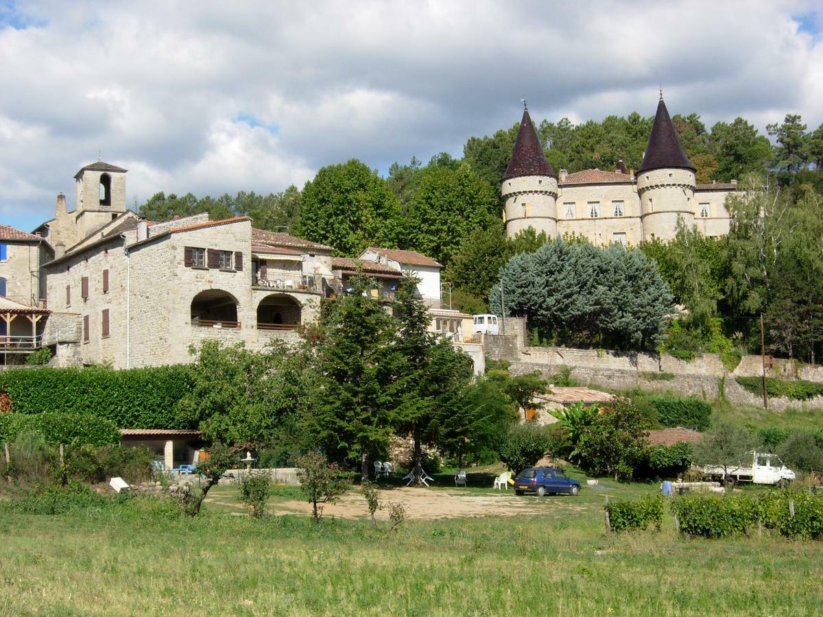 Location De Gites Les Sources Chambonas/Les Vans Buitenkant foto