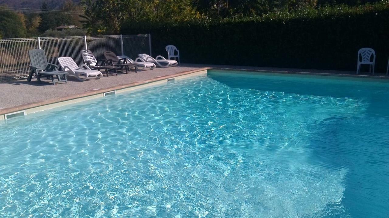 Location De Gites Les Sources Chambonas/Les Vans Buitenkant foto